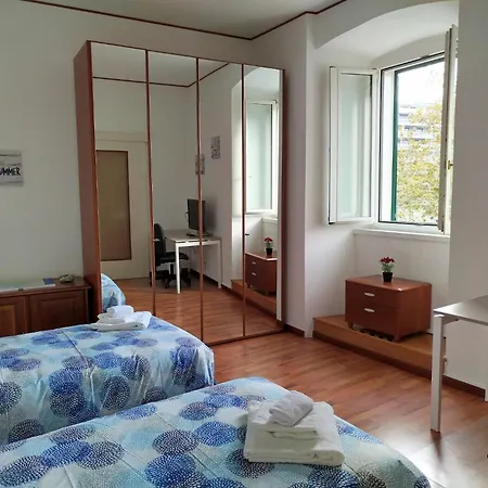 アパート Moderno Sulle Rive *